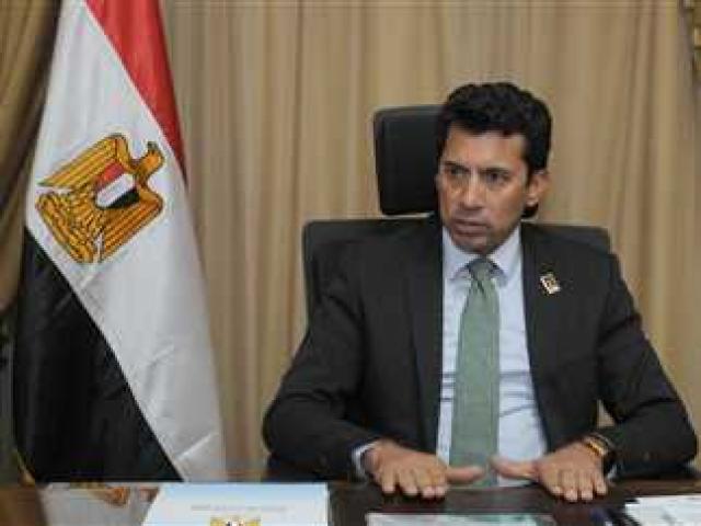 وزير الرياضة يزيح الستار عن رئيس الزمالك الجديد