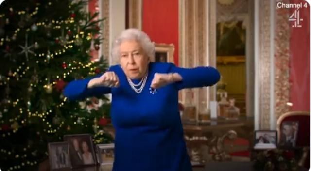 «مش هتصدق».. الملكة إليزابيث تشعل السوشيال ميديا بـ«رقصة تيك توك»