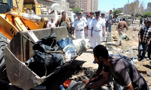 شاهد بالصورحملة شرطة المرافق  بالأسكندرية التى تستهدف البؤر العشوائية وإزالة التعديات والإشغالات