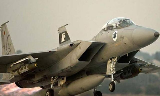 طائرات القوات المسلحة  تنقل اسئلة امتحانات الشهادات الازهرية للمحافظات النائية
