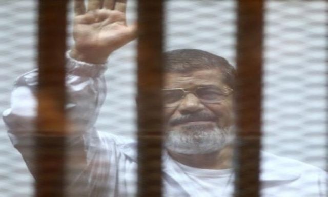 عاجل : المعزول محمد مرسى يتنازل عن الجنسية المصرية للهروب من حكم الاعدام