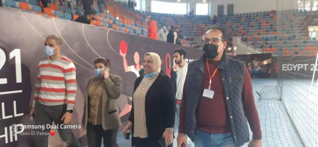 لجنة المتطوعين لبطولة العالم لكرة اليد تتابع  تدريبات المتطوعين بصالة برج العرب بالاسكندرية