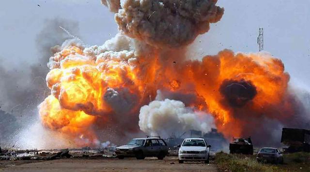 عاجل.. سلسلة انفجارات تهز سوريا ومقتل عدد كبير من القوات الإيرانية
