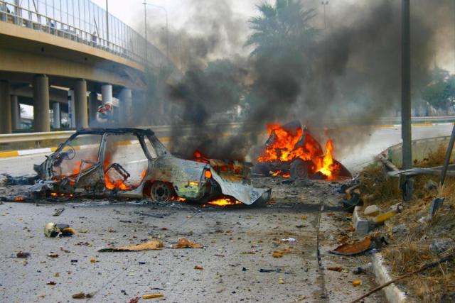 سقوط أكثر من 30 قتيلا وجريحا في انفجارين منفصلين ببغداد