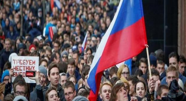 أول تعليق من الاتحاد الأوروبي على اعتقال المتظاهرين في روسيا