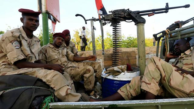 الجيش السوداني يتعهد باستعادة أراضيه من أثيوبيا