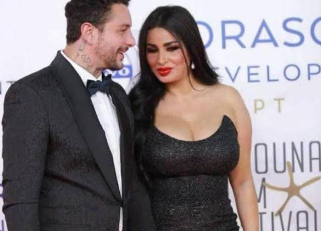 بالأحضان والقبلات.. أحمد الفيشاوي يستفز جمهوره بإطلالة رومانسية مع زوجته