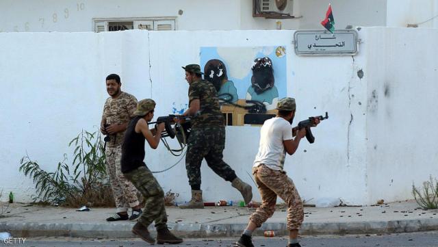 ميليشيات مسلحة تقتحم مقر الرقابة الإدارية في طرابلس