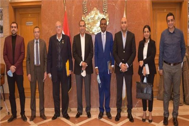 تجارية القاهرة تبحث مع سفارة سريلانكا سبل دعم العلاقات الثنائية الاقتصادية