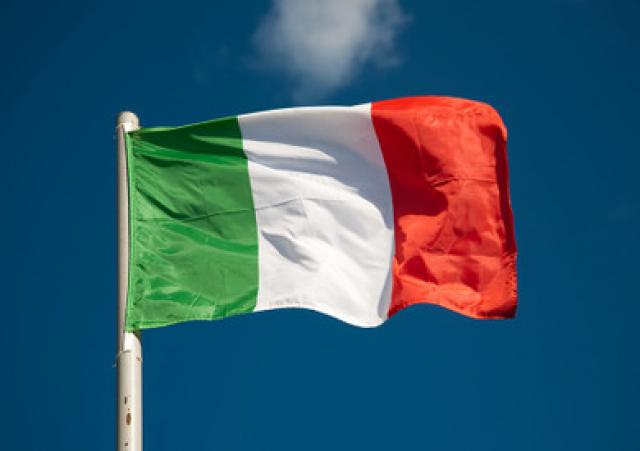 إيطاليا تعفي دولة عربية كبري من ديونها