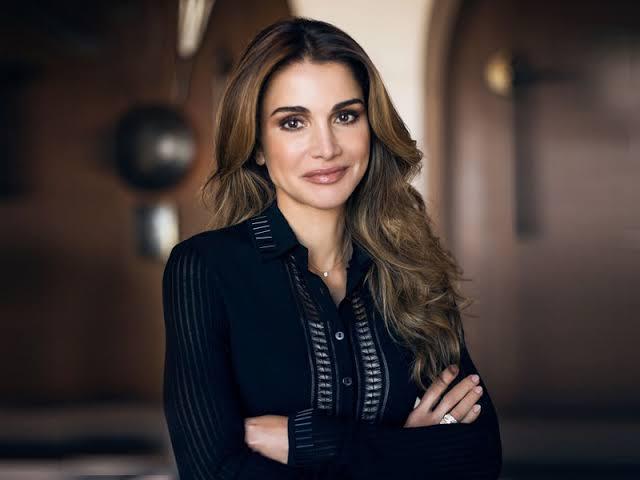 أول تعليق لـ ملكة الأردن علي حادث مستشفى السلط