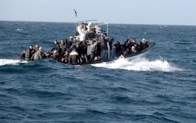 تحرير 47  مهاجراً غير شرعي من سجن سري في ليبيا