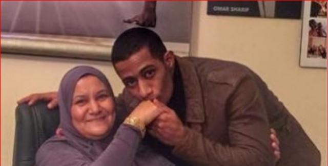 محمد رمضان يحتفل مع والدته بعيد الأم: كل سنة وكل إبن أمه راضية عنه