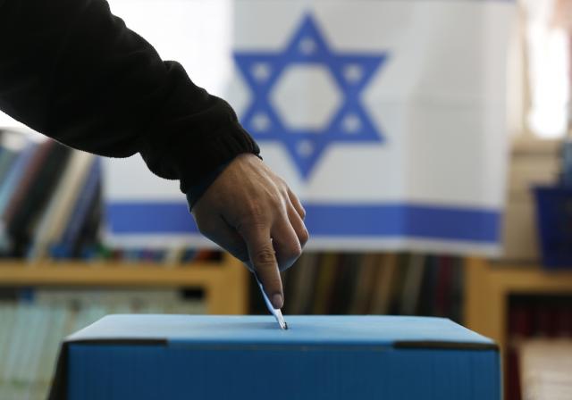 ربع الناخبين الإسرائيليين يدلون باصواتهم خلال 5 ساعات
