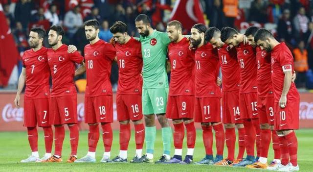 تركيا تستضيف هولندا في افتتاح مشوارها بتصفيات المونديال