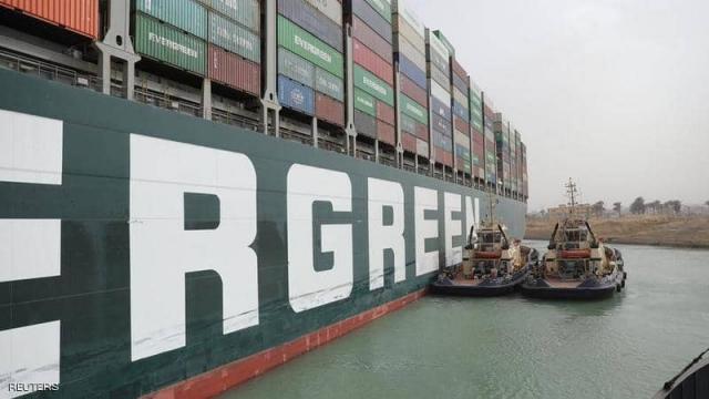 تقرير خطير عن مصير ”المليارات العائمة” بعد جنوح السفينة في قناة السويس