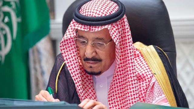 رسالة عاجلة ومهمة من الملك سلمان لـ أمير الكويت