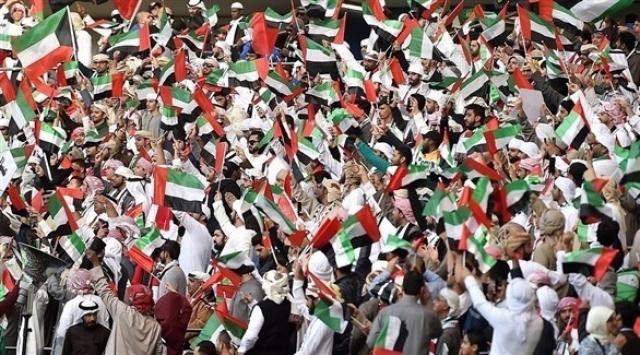 الجماهير الإماراتية ترفض عودة الحكام الأجانب