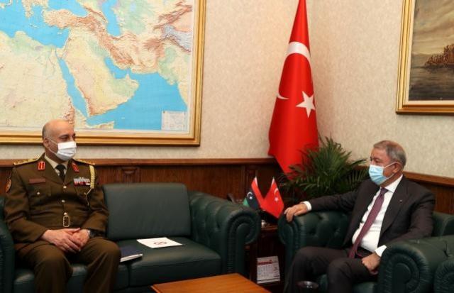 وزير الدفاع التركي يستقبل رئيس الأركان الليبي في أنقرة