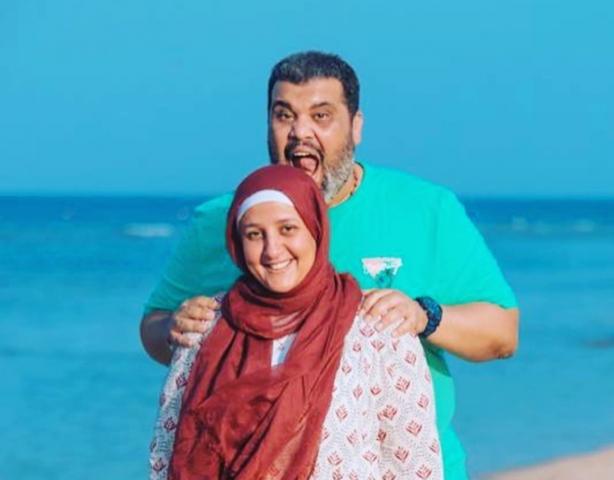 أحمد فتحى يحتفل بعيد زواجه الـ19 ويعلق: بحبك