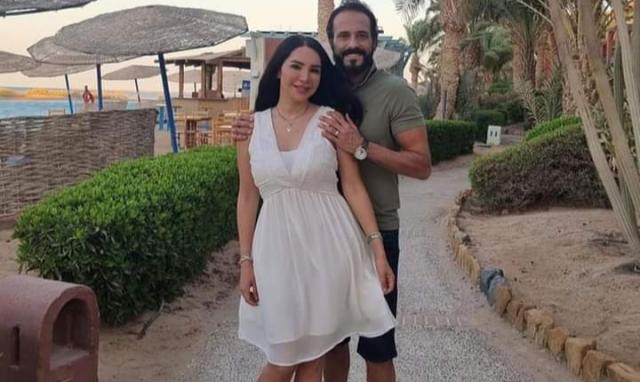 برسالة رومانسية.. إنجي علاء ويوسف الشريف يحتفلان بعيد زواجهما