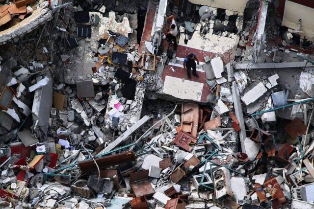 وزير الاقتصاد الفلسطيني يكشف حجم الدمار في غزة