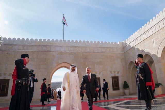 ملك الأردن يستقبل ولي عهد أبوظبي