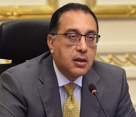 مدبولى يصدر قرارا بحظر التجوال بعدة مناطق بشمال سيناء