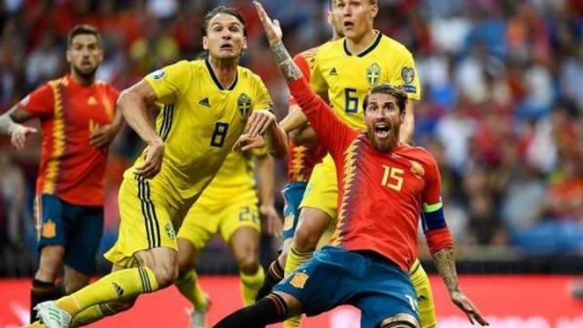 إسبانيا ضد السويد.. موعد المباراة والقنوات الناقلة