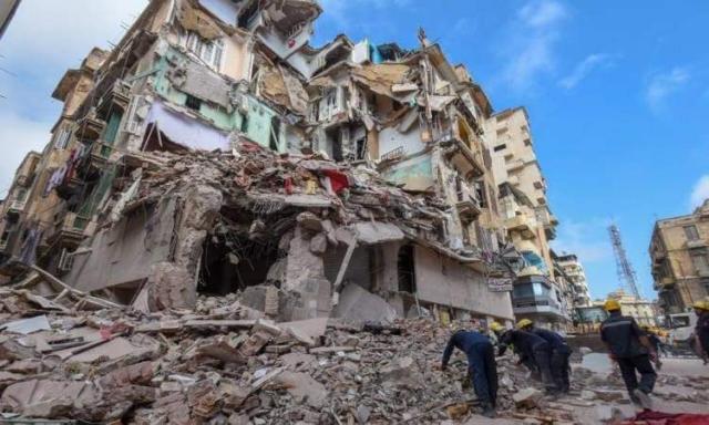 قرار عاجل من النيابة العامة بشأن المتورطين في كارثة انهيار عقار الاسكندرية
