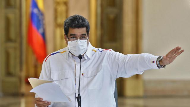 مادورو يتهم أمريكا بالتخطيط لاغتياله