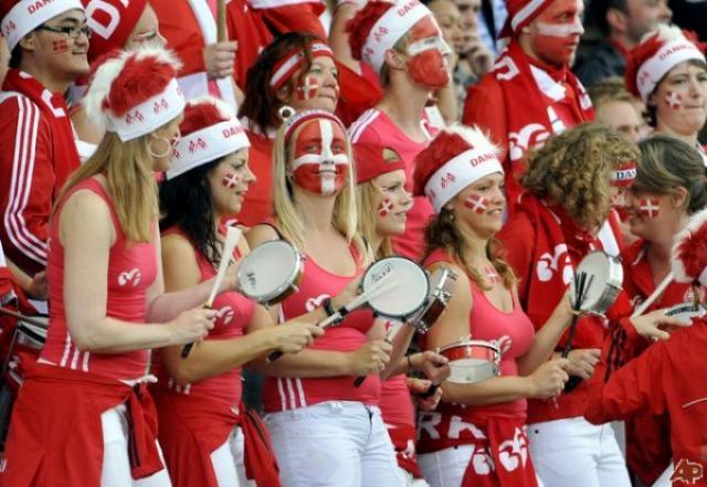 مشجعو المنتخب الدنماركي يتهافتون على تذاكر مباراة الدور قبل النهائي ليورو 2020