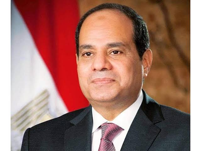 السيسى يؤكد موقف مصر الثابت بالتوصل لاتفاق قانونى ملزم بشأن سد النهضة