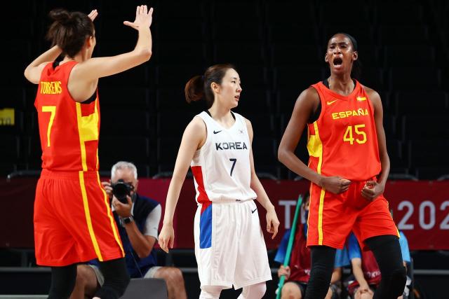 إسبانيا تهزم كوريا الجنوبية في افتتاح منافسات كرة السلة للسيدات بأولمبياد طوكيو