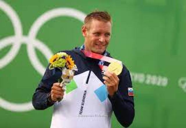 سلوفيني سافسيك يتوج بذهبية سباق قوارب الكانوي المتعرج للفردي بأولمبياد طوكيو