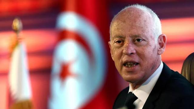 تحذير شديد اللهجة من الرئيس التونسي بشأن الهجرة غير الشرعية