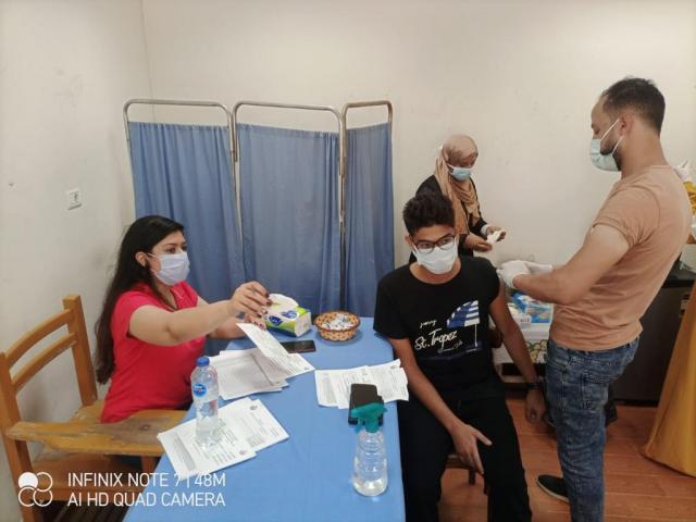بالصور .. جامعة القاهرة تواصل استقبال طلابها للتطعيم مجانًا ضد فيروس كورونا