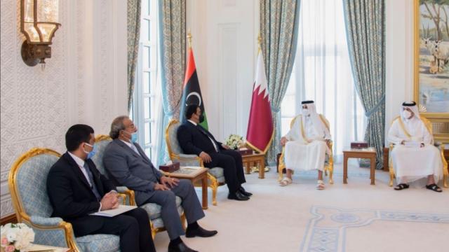 تفاصيل لقاء رئيس المجلس الرئاسي الليبي مع أمير قطر في الدوحة