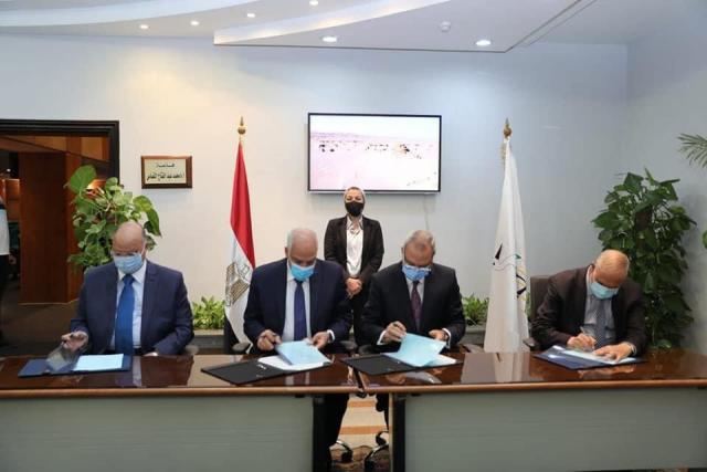 وزيرة البيئة تشهد توقيع إتفاقية بحضور محافظى القاهرة والجيزة والقليوبية