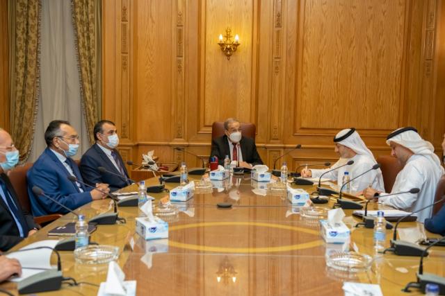 وزير الدولة للإنتاج الحربى يلتقى مجلس الإمارات للشركات الدفاعية