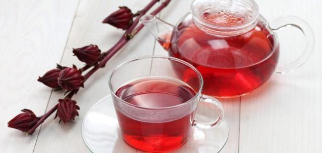 شاي ثمر الورد والكركديه