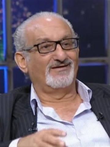 أحمد حلاوة في حفل ختام مهرجان المسرح القومى : مجبرين نختار أحسن فرسة
