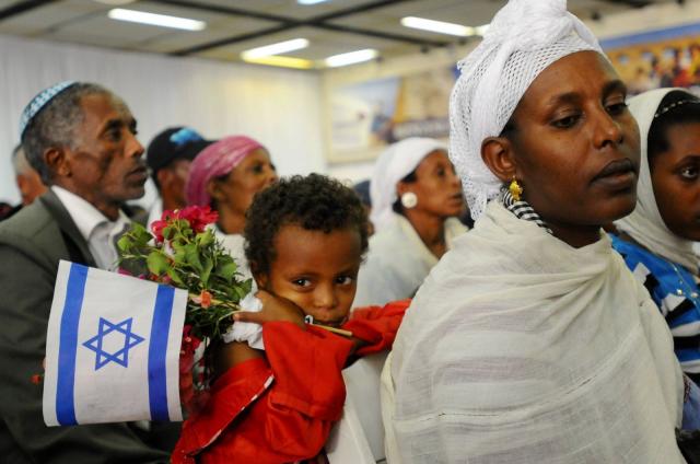إسرائيل تستقبل 20360 مهاجراً إثيوبياً خلال 2021