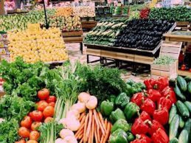 بورصة الأسعار| أسعار الخضراوات «ثابتة» فى سوق الجملة بالعبور