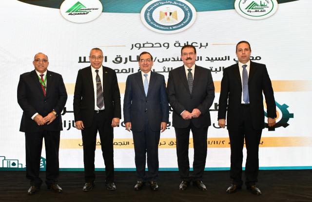 الملا :نجاح قطاع البترول فى التعامل مع قضايا التحكيم أثر إيجابيا على الاستثمارات والتصنيف الائتمانى لمصر
