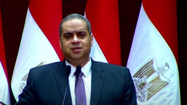 رئيس هيئة الدواء : القيادة السياسية تدعم تصنيع لقاح مصري مضاد لكورونا