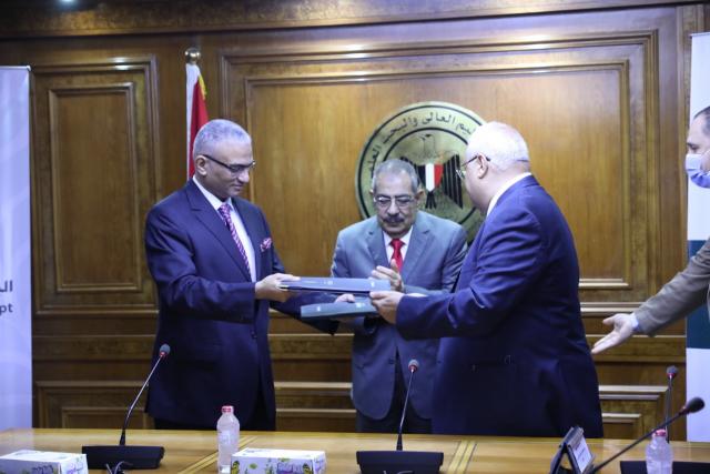 جامعة الملك سلمان الدولية توقع اتفاقية تعاون مشترك مع البنك الزراعي المصري