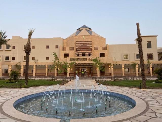 جامعة الملك سلمان الدولية تقرر تخصيص منح دراسية لطلاب محافظة جنوب سيناء