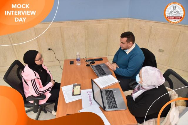 مركز التوظيف بجامعة عين شمس ينظم محاكاة لمقابلات العمل للطلاب والخريجين