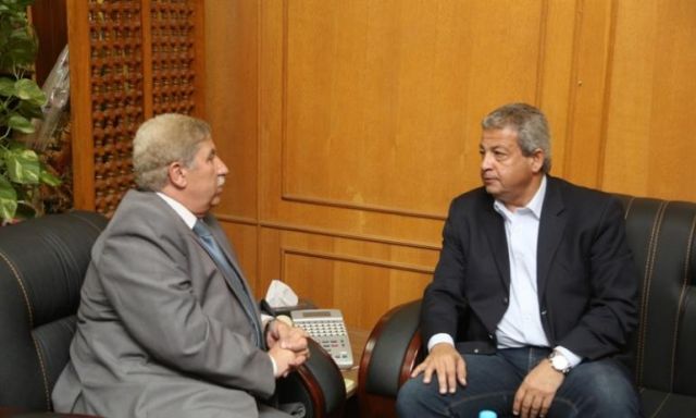 محافظ الإسماعيلية يستقبل وزير الشباب والرياضة قبل بدء زيارته لمنشآت المحافظة